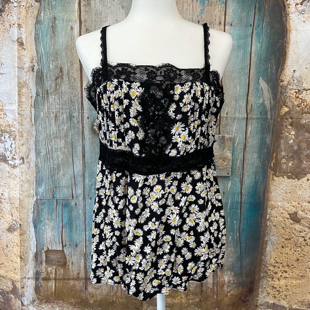 Torrid-Black Daisy Print Camisole